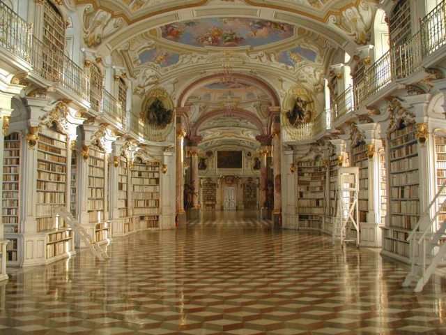 Datei:Bibliothek Admont.jpg