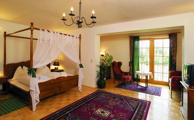 Datei:Kuscheln red.jpg