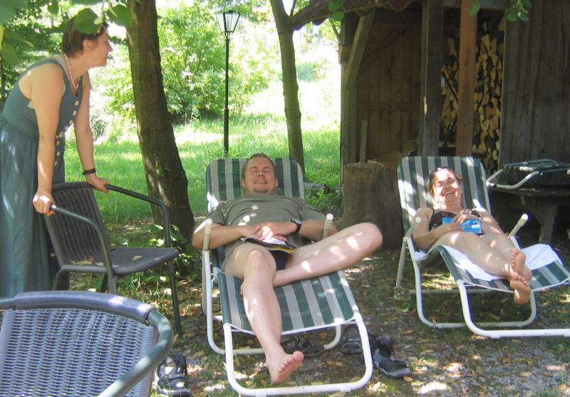 Datei:Relaxen Teichhaus.jpg