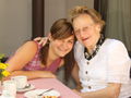 Cila und Oma.jpg