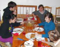 Fam beim Essen.jpg