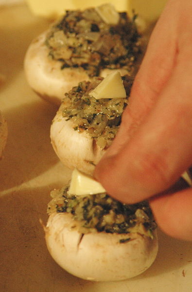 Datei:Champignons gefüllt.jpg