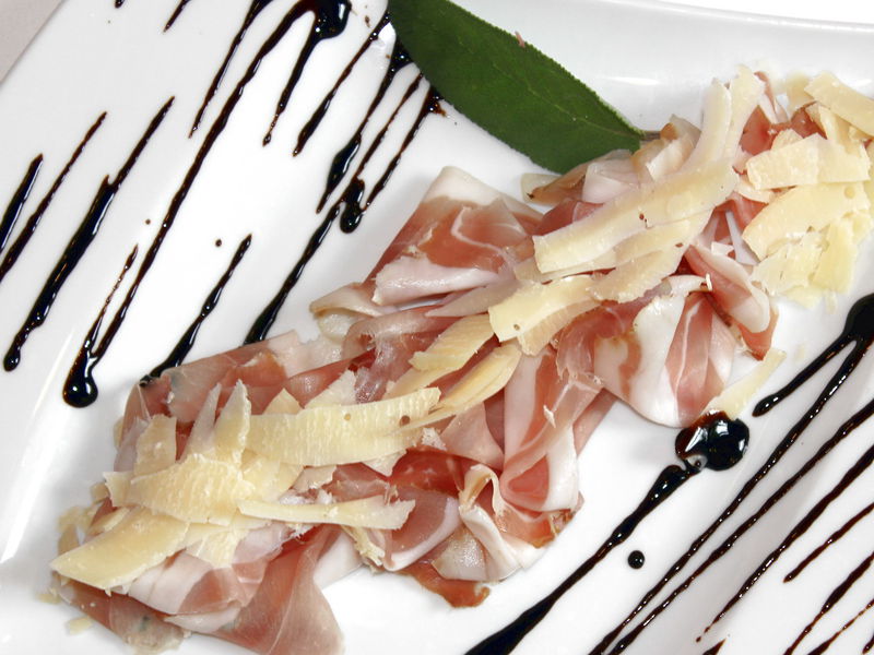 Datei:SK Dirndlprosciutto7.jpg