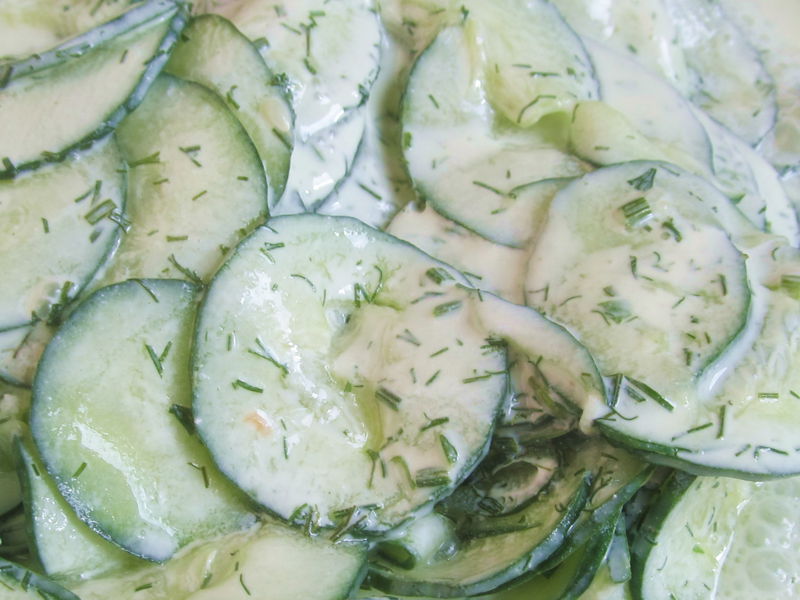 Datei:SG Gurkensalat am Buffet.jpg