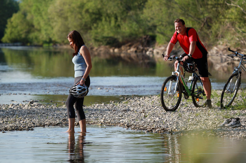 Datei:Radlerrast an der Traisen.jpg