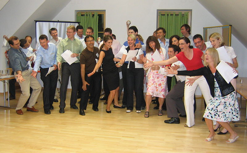 Datei:Gemeinsames Singen (Incentive).jpg