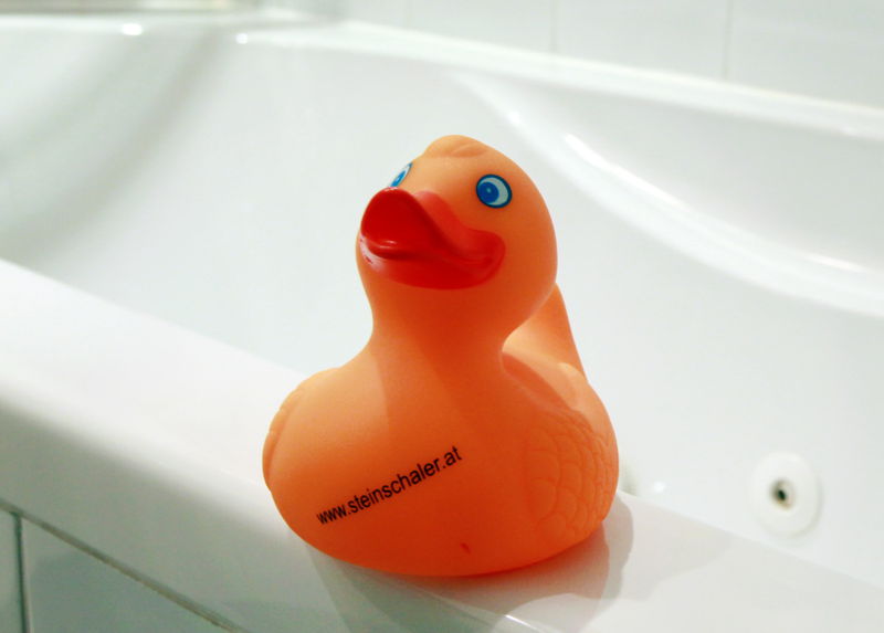 Datei:Badeente groß1.jpg