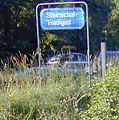 Altes Steinschal Schild (Bahnhof).jpg