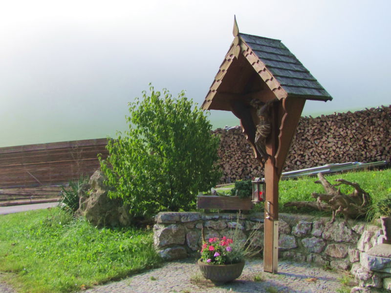 Datei:HR-marterl beim Oachner.jpg