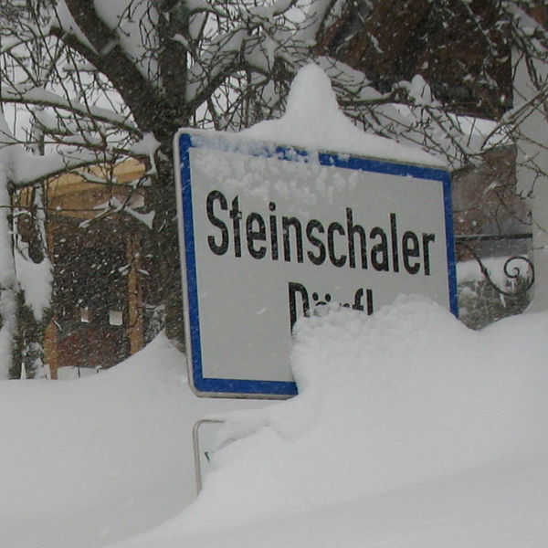 Datei:SD Ortsschild Winter.jpg