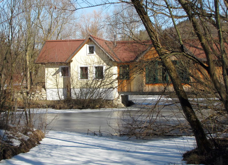 Datei:SH Teichbrücke Winter3.jpg
