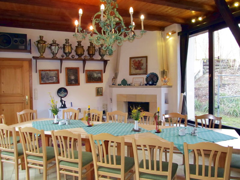 Datei:SH Hängemattenzimmer leer4.jpg