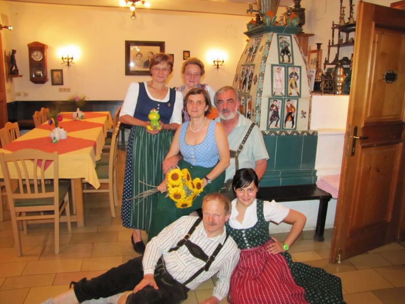 Datei:Familie Weiß - Hubi.jpg