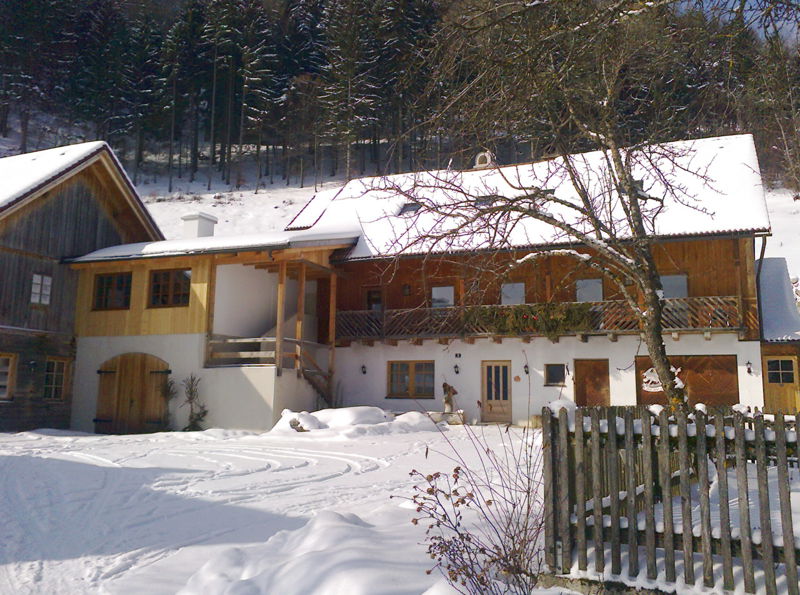 Datei:SD Dorfplatz Winter.jpg