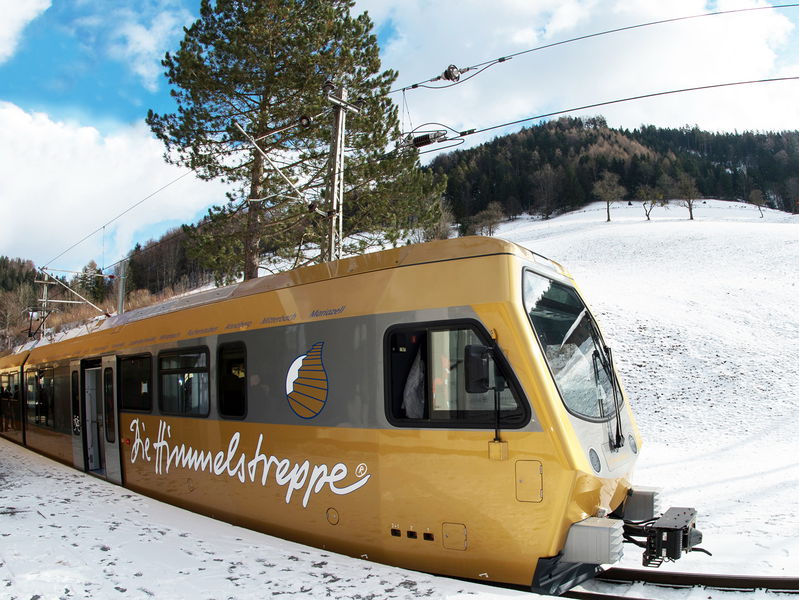 Datei:Himmelstreppe Winter Kerschbaummayr.jpg