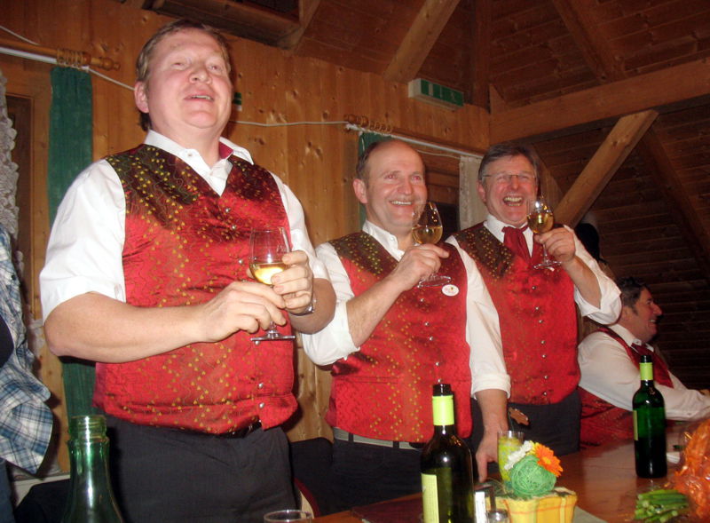 Datei:Mostbarone feiern gerne.jpg