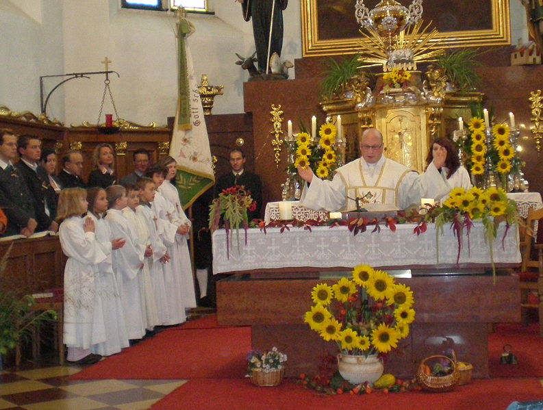 Datei:Erntedank HG.jpg